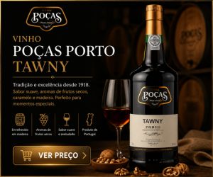 Garrafa de Vinho Poças Porto Tawny ao lado de uma taça e nozes em um banner publicitário elegante sobre fundo escuro.