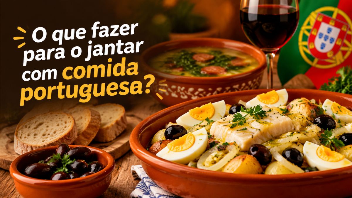 Prato de bacalhau cozido com batatas, ovos e azeitonas pretas servido numa travessa de barro com caldo verde, pão e vinho tinto para o jantar com comida portuguesa.
