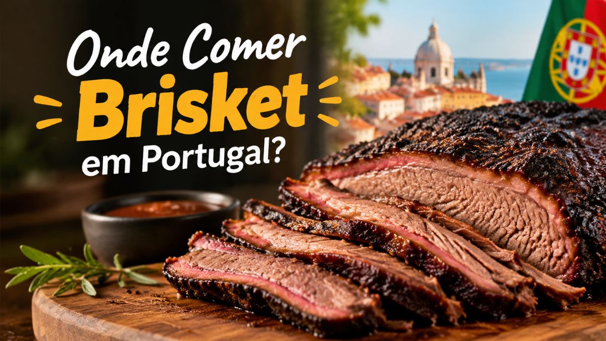 Peito de vaca fumado fatiado em tábua de madeira com o texto onde comer brisket em Portugal e fundo com paisagem portuguesa e bandeira nacional.