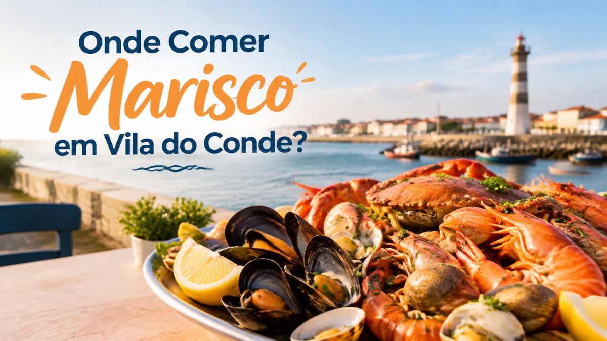 Prato farto de marisco fresco com sapateira recheada, gambas e mexilhões numa esplanada com vista para o farol de Vila do Conde.